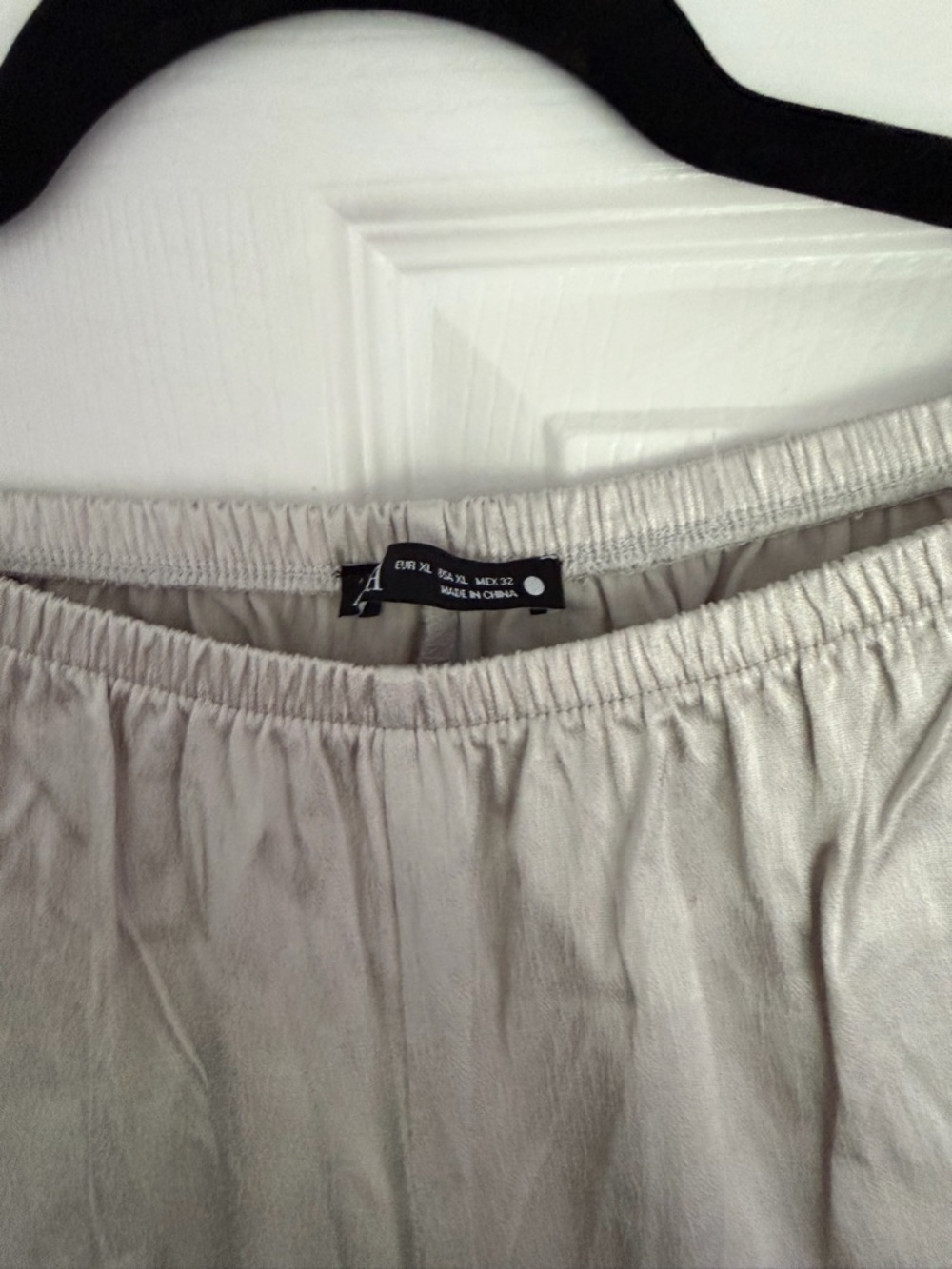 Zara Women's Wide Leg Pants in Light Gray - Picture 2 of 3